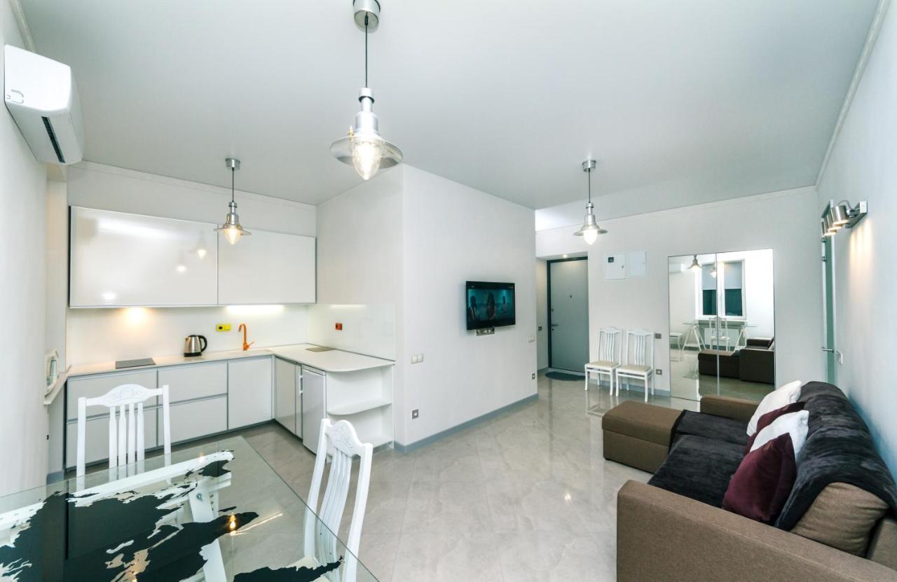 Apartments In Center Metro Olimpiyskay Velyka Vaselkivska Street 基輔 外观 照片