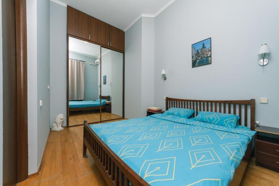 Apartments In Center Metro Olimpiyskay Velyka Vaselkivska Street 基輔 外观 照片